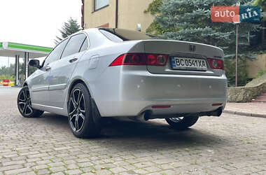 Седан Honda Accord 2003 в  фото 26 Седан Honda Accord 2003 в