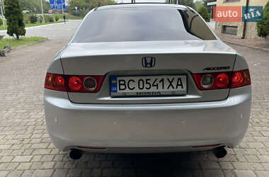 Седан Honda Accord 2003 в  фото 38 Седан Honda Accord 2003 в