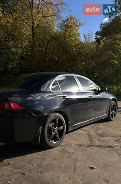 Седан Honda Accord 2006 в  фото 4 Седан Honda Accord 2006 в