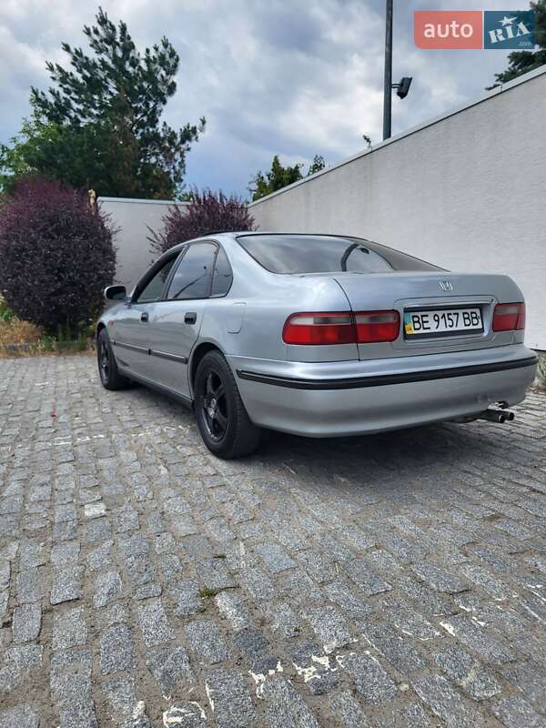 Седан Honda Accord 1997 в Владимире