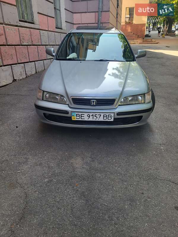 Седан Honda Accord 1997 в Владимире