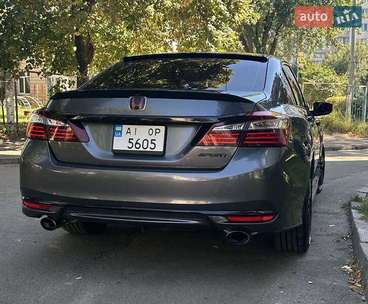 Седан Honda Accord 2015 в Вишневом