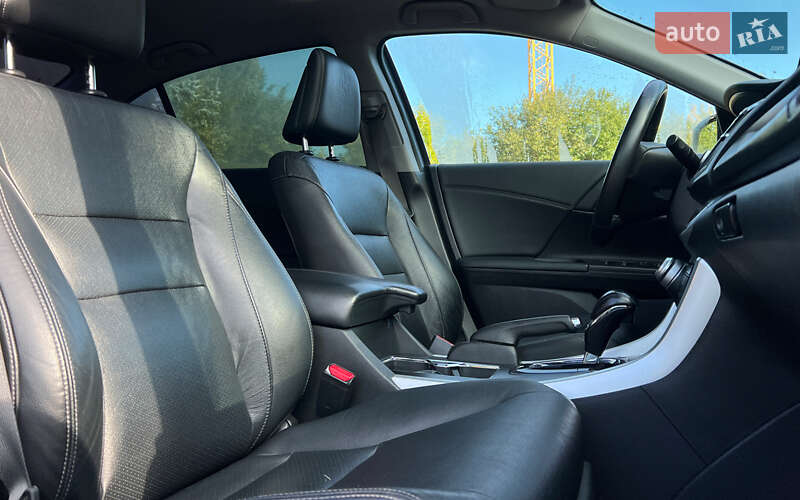 Седан Honda Accord 2015 в Львові фото 20 Седан Honda Accord 2015 в Львові