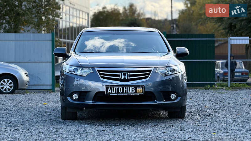 Седан Honda Accord 2012 в Бердичеве