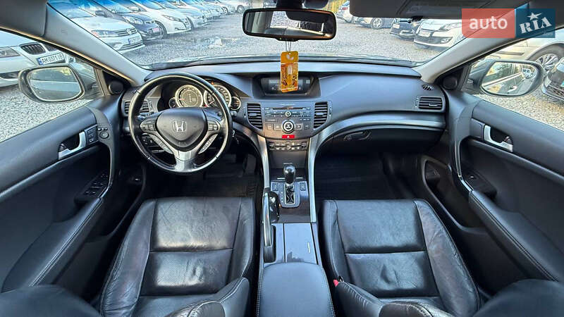 Седан Honda Accord 2012 в Бердичеве