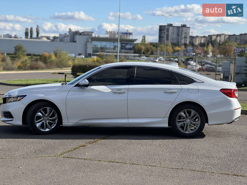 Седан Honda Accord 2018 в Кривом Роге
