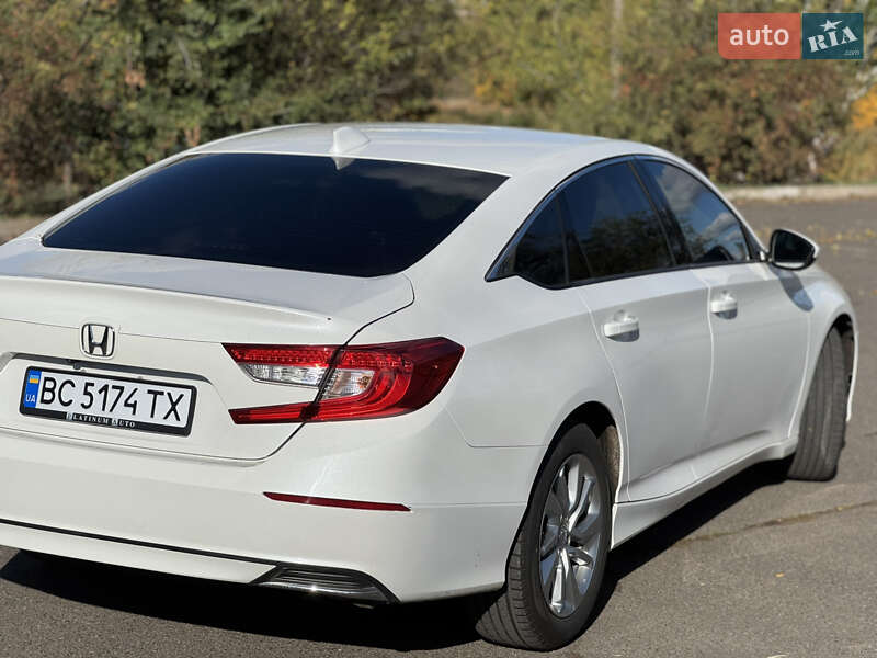 Седан Honda Accord 2018 в Кривом Роге
