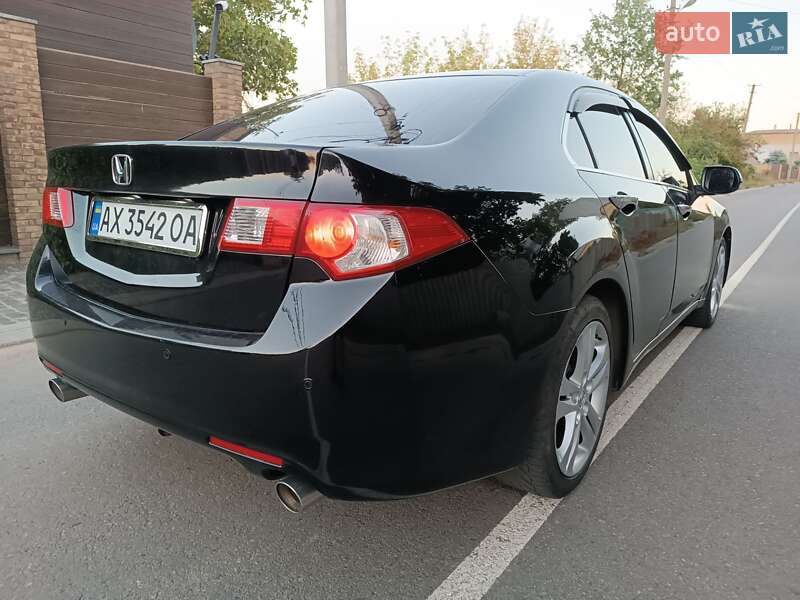 Седан Honda Accord 2010 в Харкові
