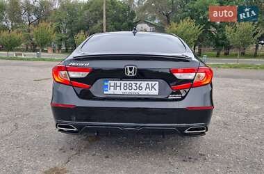 Седан Honda Accord 2022 в 