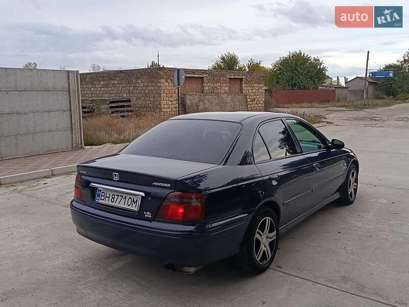 Седан Honda Accord 1999 в Білгороді-Дністровському