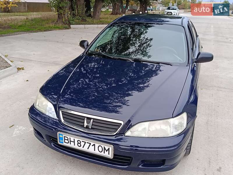 Седан Honda Accord 1999 в Білгороді-Дністровському