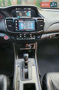 Купе Honda Accord 2015 в 