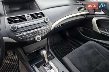 Купе Honda Accord 2012 в 