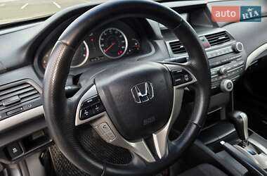 Купе Honda Accord 2012 в 