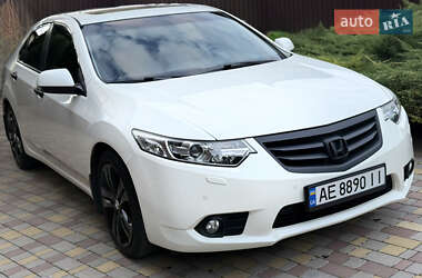Седан Honda Accord 2011 в 