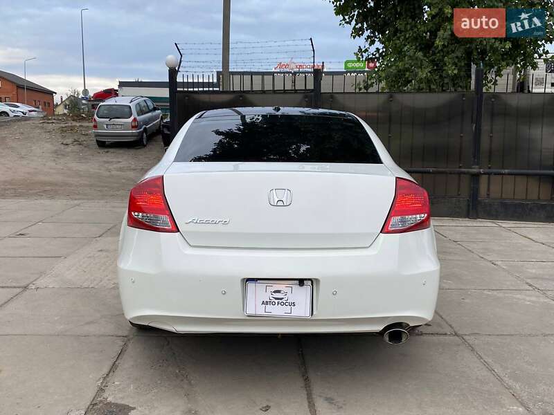 Купе Honda Accord 2011 в Киеве