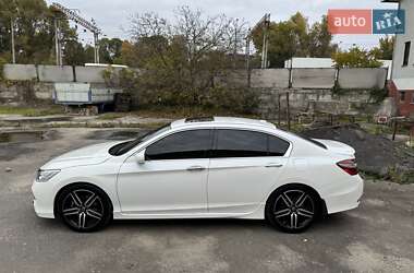 Седан Honda Accord 2015 в 