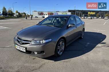 Седан Honda Accord 2008 в Киеве