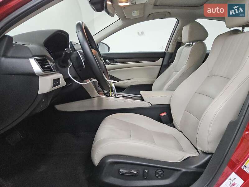 Седан Honda Accord 2017 в Тернополе