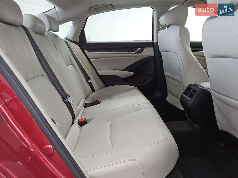 Седан Honda Accord 2017 в Тернополе