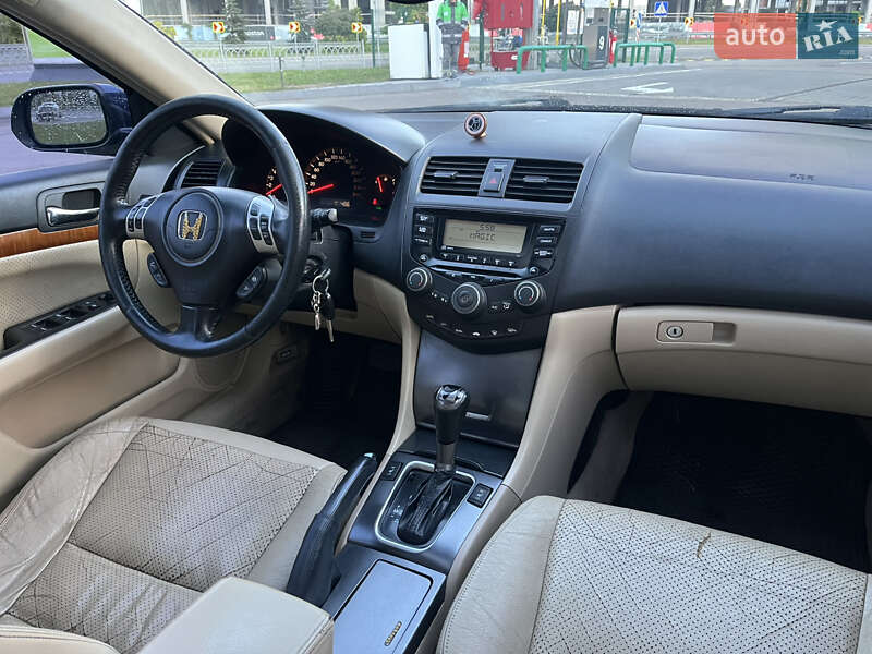 Седан Honda Accord 2006 в Києві