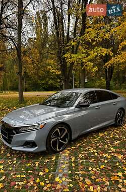 Седан Honda Accord 2022 в 