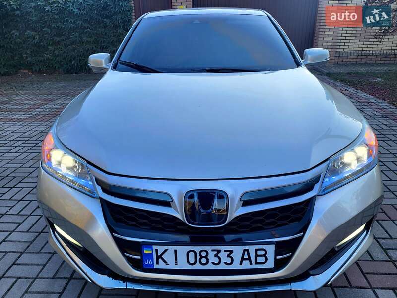 Седан Honda Accord 2013 в Запорожье
