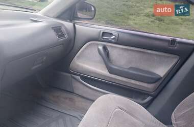 Седан Honda Accord 1993 в 