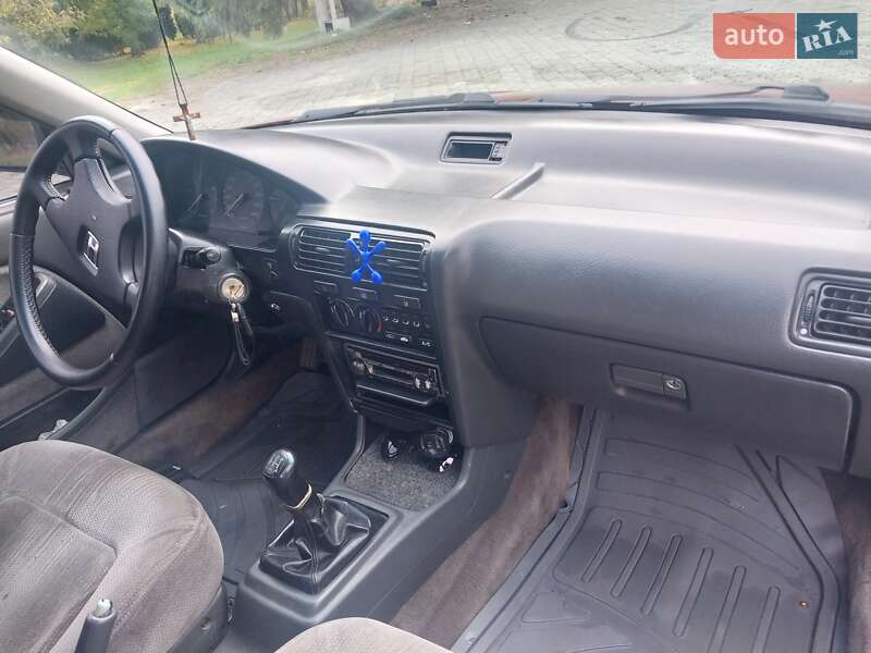 Седан Honda Accord 1993 в Дубні фото 42 Седан Honda Accord 1993 в Дубні