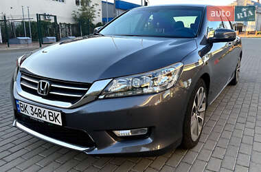 Седан Honda Accord 2013 в Ирпене