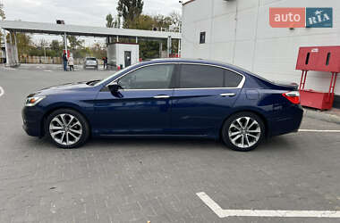 Седан Honda Accord 2013 в  фото 6 Седан Honda Accord 2013 в