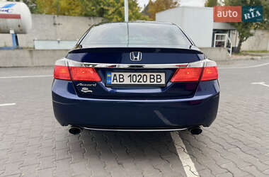 Седан Honda Accord 2013 в  фото 11 Седан Honda Accord 2013 в
