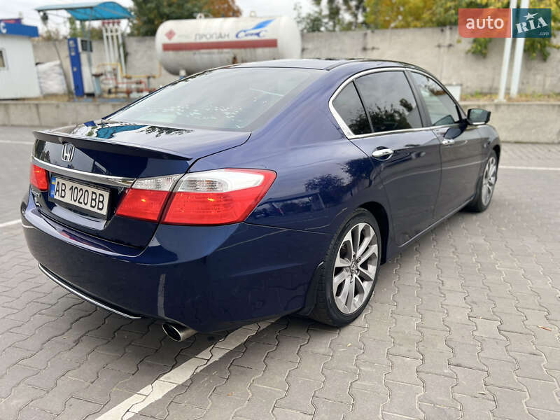 Седан Honda Accord 2013 в Виннице