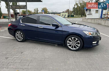Седан Honda Accord 2013 в  фото 16 Седан Honda Accord 2013 в