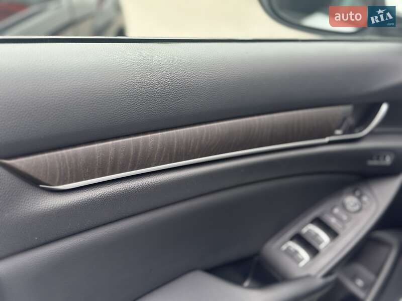 Седан Honda Accord 2018 в Киеве фото 69 Седан Honda Accord 2018 в Киеве