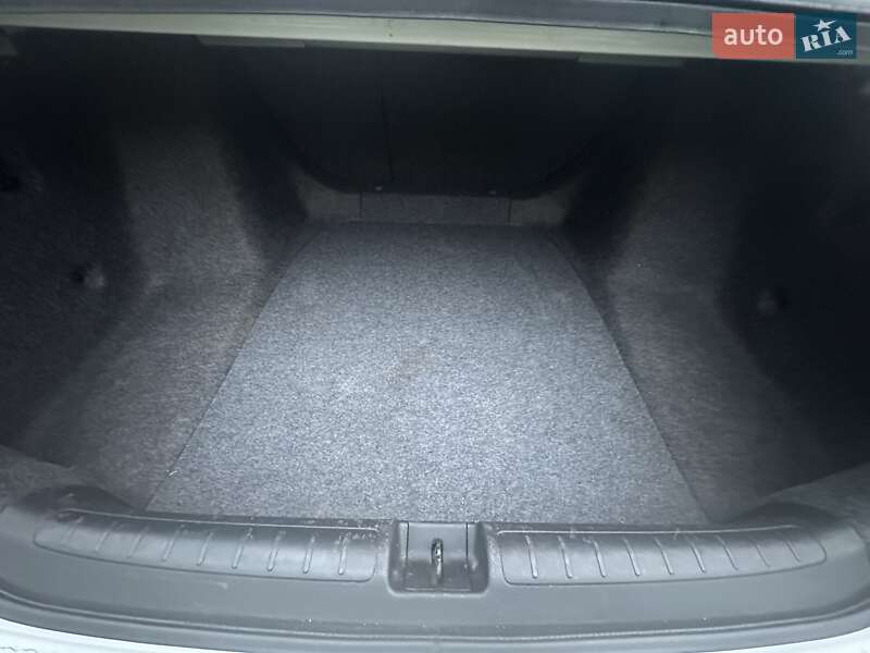 Седан Honda Accord 2018 в Киеве фото 15 Седан Honda Accord 2018 в Киеве