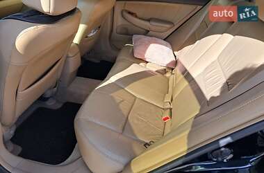 Седан Honda Accord 2004 в 