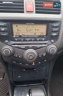 Универсал Honda Accord 2004 в 