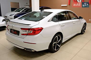 Седан Honda Accord 2022 в 