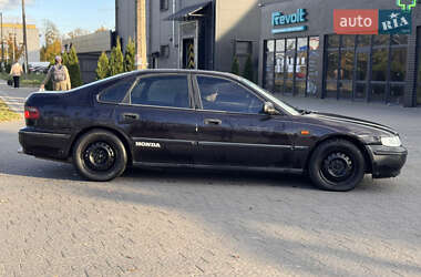 Седан Honda Accord 1997 в  фото 5 Седан Honda Accord 1997 в
