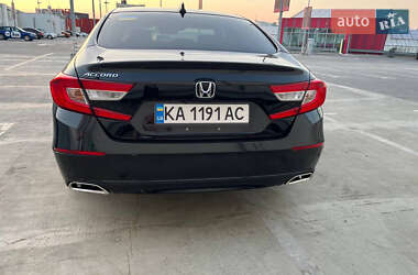 Седан Honda Accord 2018 в 