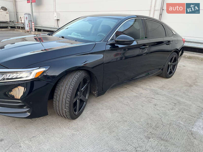 Седан Honda Accord 2018 в Києві