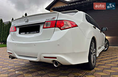 Седан Honda Accord 2012 в 