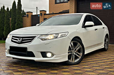 Седан Honda Accord 2012 в 