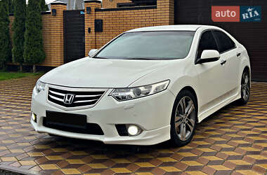 Седан Honda Accord 2012 в 