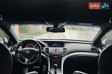 Седан Honda Accord 2012 в 