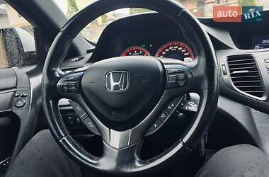 Седан Honda Accord 2012 в 