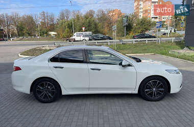 Седан Honda Accord 2011 в 
