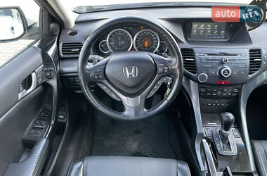 Седан Honda Accord 2011 в 
