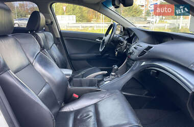 Седан Honda Accord 2011 в 
